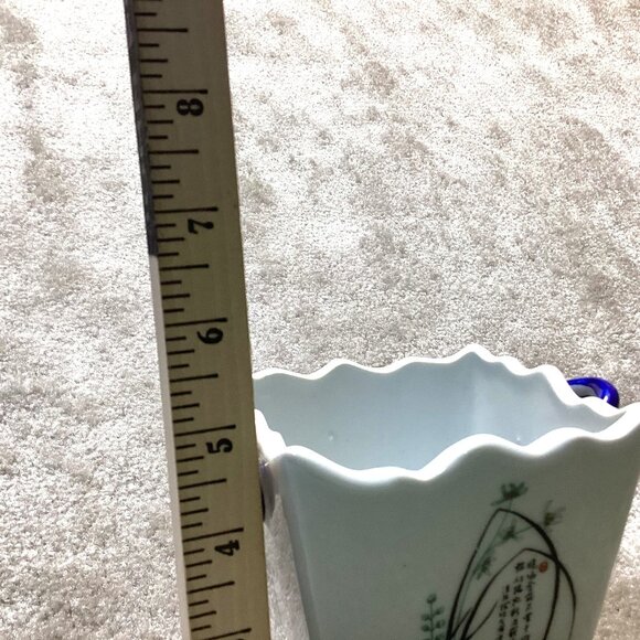 Vintage Chinese Porcelain Vase Planter With Blue Handles & Floral Bamboo Design - Picture 5 of 7